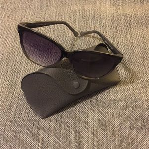 Vince Camuto Sunnies